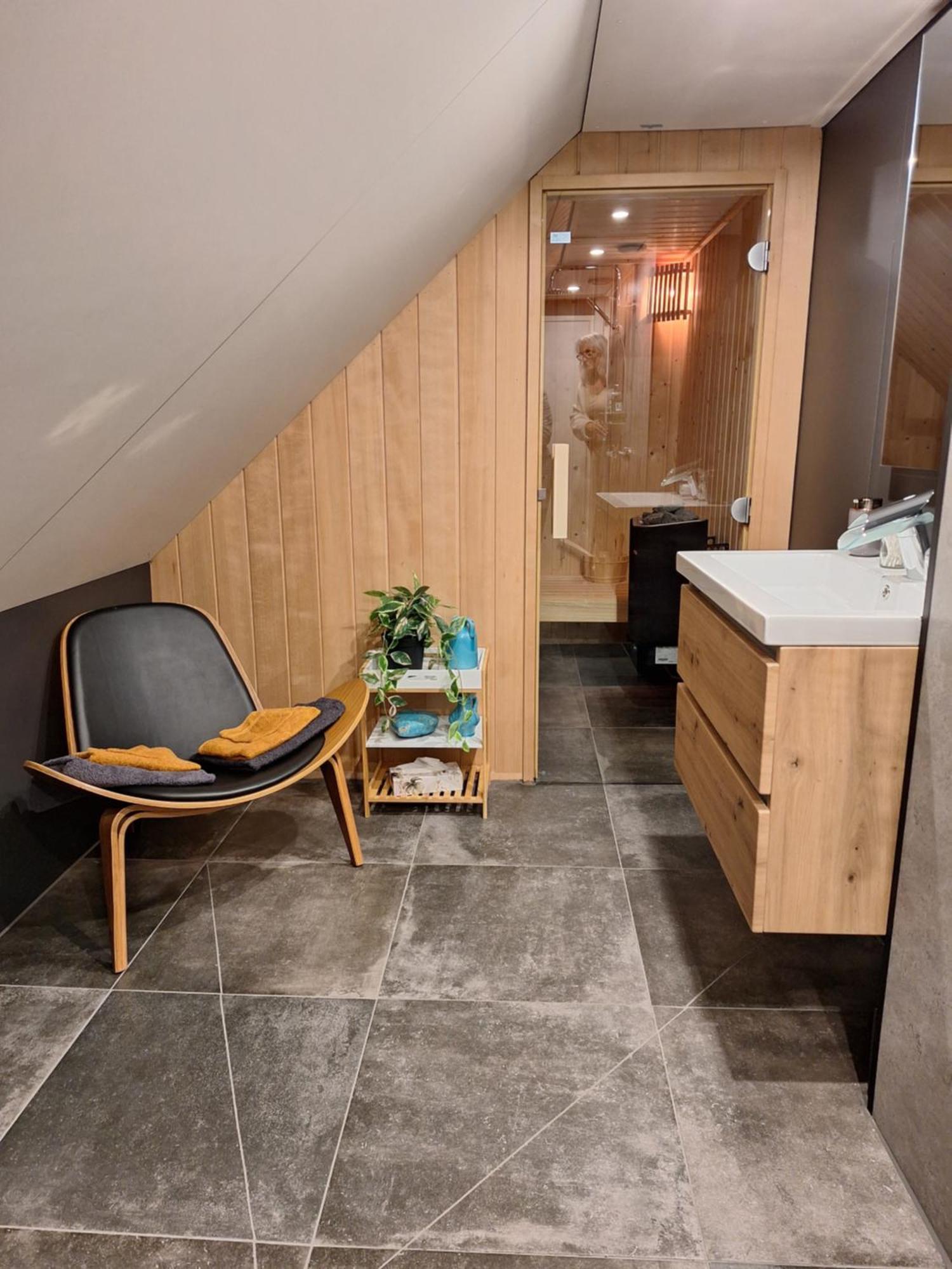 Loft De Hooizolder Met Sauna Bij Te Boeken Gees エクステリア 写真